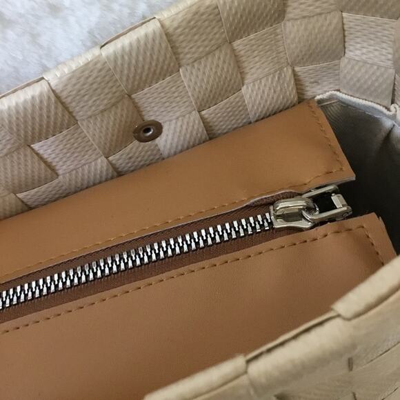 Beige Handwoven Crossbody Shoulder Bag - Picture 3 of 16